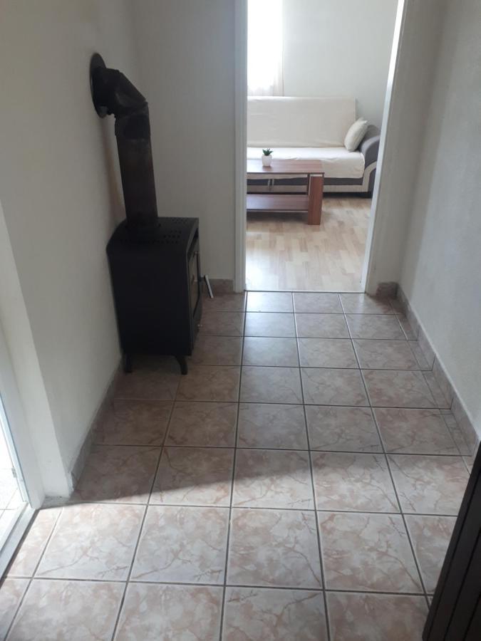 Apartman Filip Apartment Смолянац Екстериор снимка