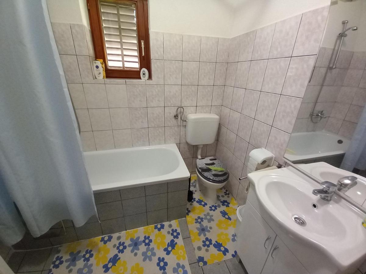 Apartman Filip Apartment Смолянац Екстериор снимка